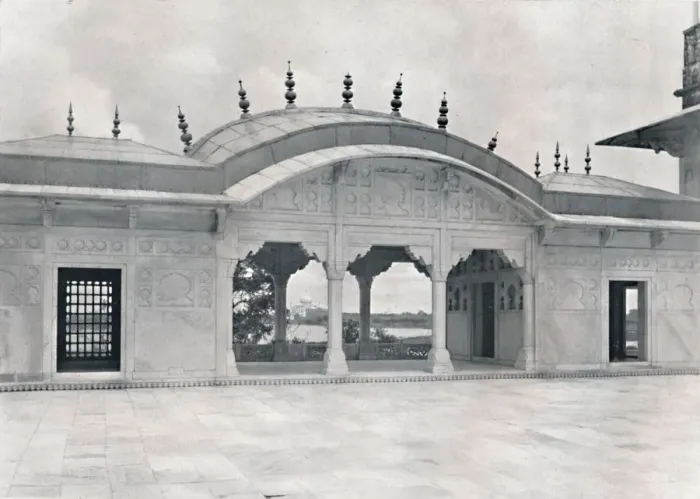 Framed Print : Agra. The Khas Mahal shewing the Taj, c1910. Creator: Unknown Framed Print : Agra. The Khas Mahal shewing the Taj, c1910. Creator: Unknown