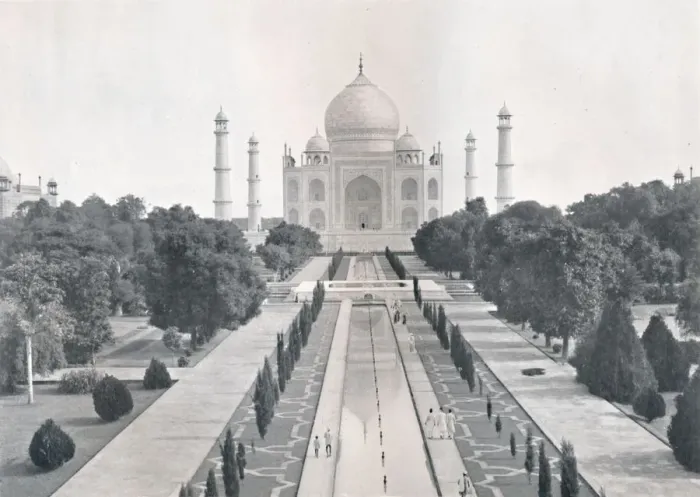 Framed Print : Agra. The Taj Mahal, c1920. Creator: Unknown Framed Print : Agra. The Taj Mahal, c1920. Creator: Unknown