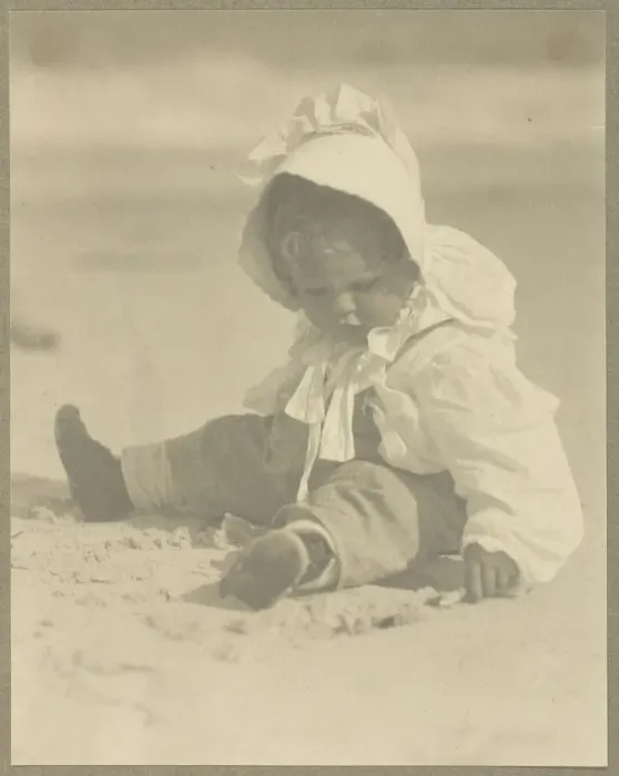 Framed Print : Aileen Flannery, 1902. Creator: Alfred Stieglitz Framed Print : Aileen Flannery, 1902. Creator: Alfred Stieglitz