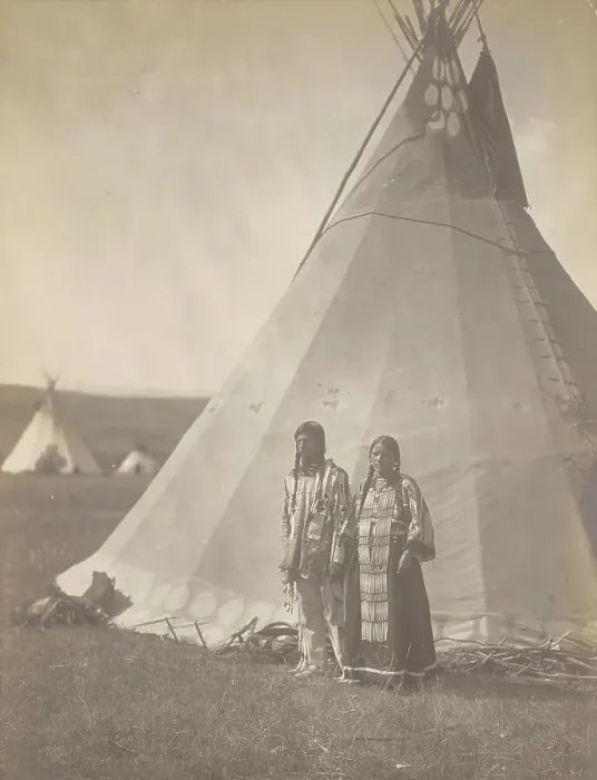 Framed Print : Aims Back, 1910. Creator: Edward Sheriff Curtis Framed Print : Aims Back, 1910. Creator: Edward Sheriff Curtis