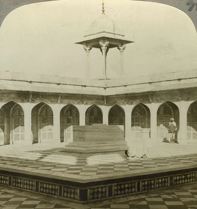 Framed Print : Akbars tomb, Sikandara, Uttar Pradesh, India, c1900s(?). Artist: Underwood & Underwood Framed Print : Akbars tomb, Sikandara, Uttar Pradesh, India, c1900s(?). Artist: Underwood & Underwood