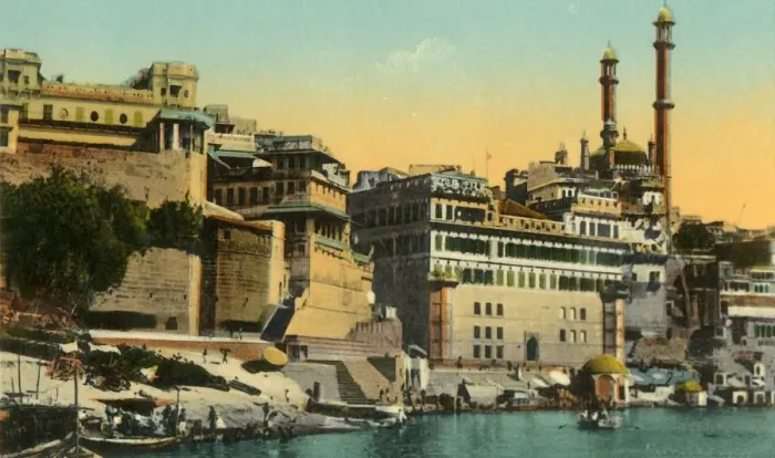 Framed Print : Alamgir Mosque and Ghat, Benares, c1910. Creator: Unknown Framed Print : Alamgir Mosque and Ghat, Benares, c1910. Creator: Unknown
