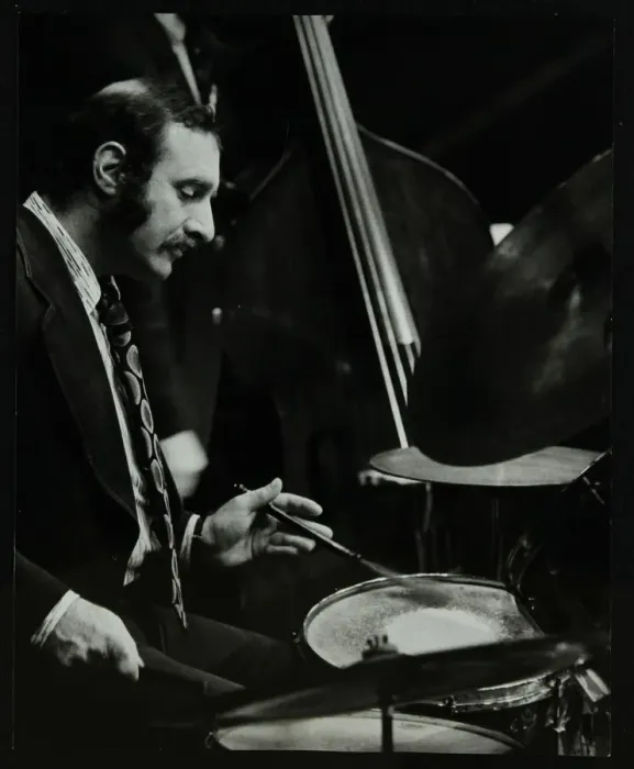 Framed Print : Alan Jackson on the drums at The Stables, Wavendon, Buckinghamshire Framed Print : Alan Jackson on the drums at The Stables, Wavendon, Buckinghamshire