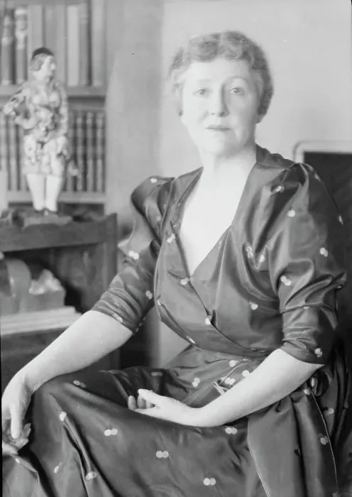 Framed Print : Alanson, Bertram, Mrs. portrait photograph, between 1927 and 1937. Creator: Arnold Genthe Framed Print : Alanson, Bertram, Mrs. portrait photograph, between 1927 and 1937. Creator: Arnold Genthe