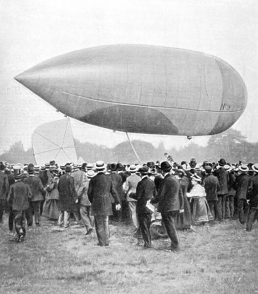 Alberto Santos-Dumont landing his airship number 9 in Longchamp, Paris, 1903