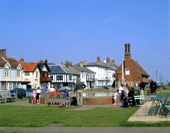 Framed Print : Aldeburgh, Suffolk Framed Print : Aldeburgh, Suffolk