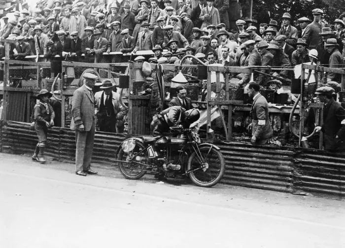 Framed Print : Alec Bennett at the Senior TT, 1924 Framed Print : Alec Bennett at the Senior TT, 1924