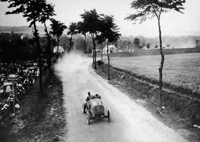 Framed Print : Alessandro Cagno driving his Itala, French Grand Prix, Dieppe, 1908 Framed Print : Alessandro Cagno driving his Itala, French Grand Prix, Dieppe, 1908