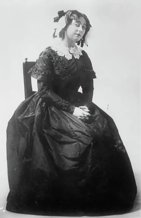 Framed Print : Alexandra Carlisle as Georgiana Vesey, 1911. Creator: Bain News Service Framed Print : Alexandra Carlisle as Georgiana Vesey, 1911. Creator: Bain News Service