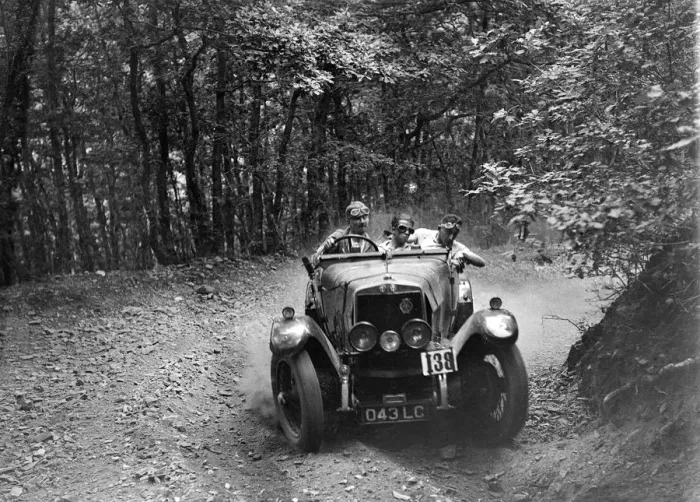 Framed Print : Alfa Romeo 22 / 90 of M Chambers, B&HMC Brighton-Beer Trial, Fingle Bridge Hill, Devon, 1934 Framed Print : Alfa Romeo 22 / 90 of M Chambers, B&HMC Brighton-Beer Trial, Fingle Bridge Hill, Devon, 1934