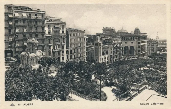 Framed Print : Alger - Square Laferriere, c1930 Framed Print : Alger - Square Laferriere, c1930