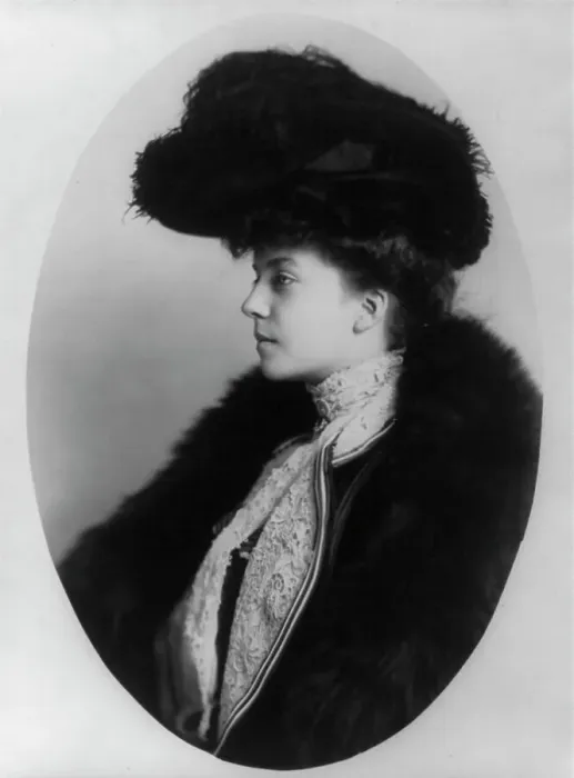 Framed Print : Alice (Roosevelt) Longworth, 1884-1980, c1902. Creator: Frances Benjamin Johnston Framed Print : Alice (Roosevelt) Longworth, 1884-1980, c1902. Creator: Frances Benjamin Johnston