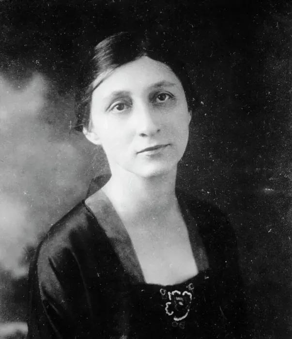 Framed Print : Alice Schoemaker, Palmer Campaign, between 1910 and 1920. Creator: Harris & Ewing. Alice Schoemaker, Palmer Campaign, between 1910 and 1920. Creator: Harris & Ewing Framed Print : Alice Schoemaker, Palmer Campaign, between 1910 and 1920. Creator: Harris & Ewing. Alice Schoemaker, Palmer Campaign, between 1910 and 1920. Creator: Harris & Ewing