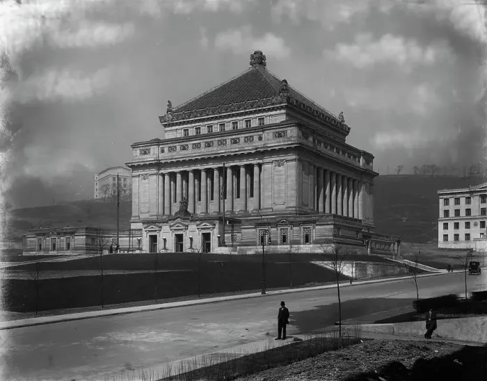 Framed Print : Allegheny Co. [County] Soldiers Memorial, Pittsburgh, Pa. between 1910 and 1920. Creator: Unknown