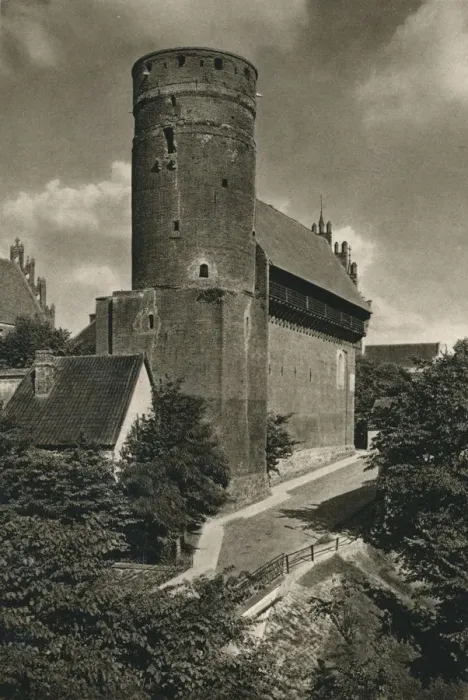 Framed Print : Allenstein (Ostpreussen) - Odrdensschloss, 1931. Artist: Kurt Hielscher Framed Print : Allenstein (Ostpreussen) - Odrdensschloss, 1931. Artist: Kurt Hielscher