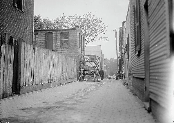Alley Clearance. Slum Views, 1914. Creator: Harris & Ewing. Alley Clearance. Slum Views, 1914. Creator: Harris & Ewing