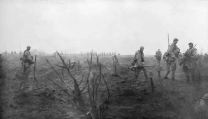 Framed Print : Allied troops, 31 July 1917 at the Yser Canal, Belgium, 1926 Framed Print : Allied troops, 31 July 1917 at the Yser Canal, Belgium, 1926