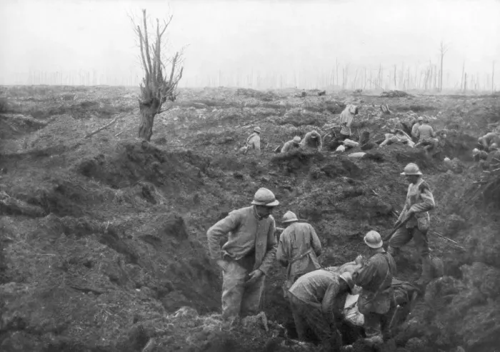 Framed Print : Allied troops, 31 July 1917 at the Yser Canal, Belgium, 1926 Framed Print : Allied troops, 31 July 1917 at the Yser Canal, Belgium, 1926