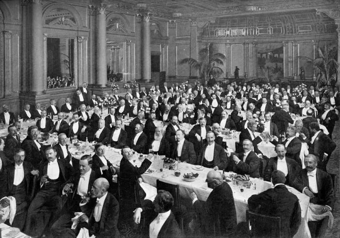 Framed Print : The Alma Tadema Banquet, 1899 (1900). Artist: Fradelle & Young Framed Print : The Alma Tadema Banquet, 1899 (1900). Artist: Fradelle & Young