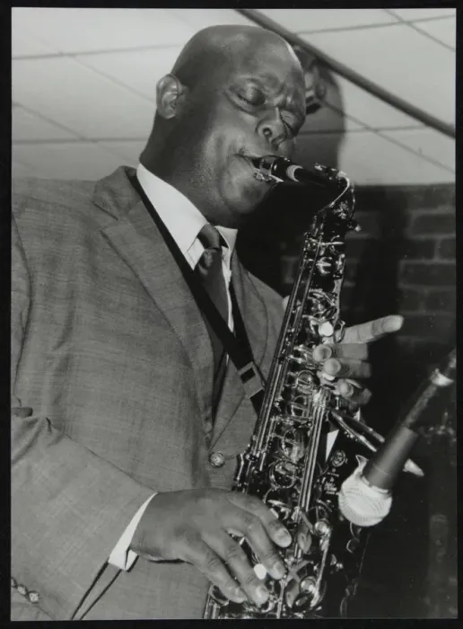 Framed Print : Alto saxophonist Wessell Anderson playing at The Fairway, Welwyn Garden City, Hertfordshire Framed Print : Alto saxophonist Wessell Anderson playing at The Fairway, Welwyn Garden City, Hertfordshire