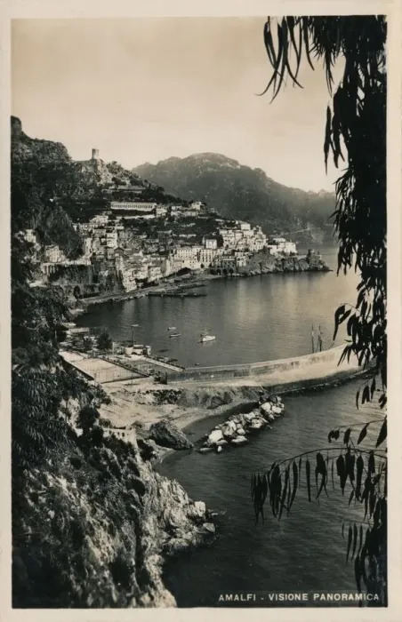Framed Print : Amalfi - Visione Panoramica, c1910 Framed Print : Amalfi - Visione Panoramica, c1910