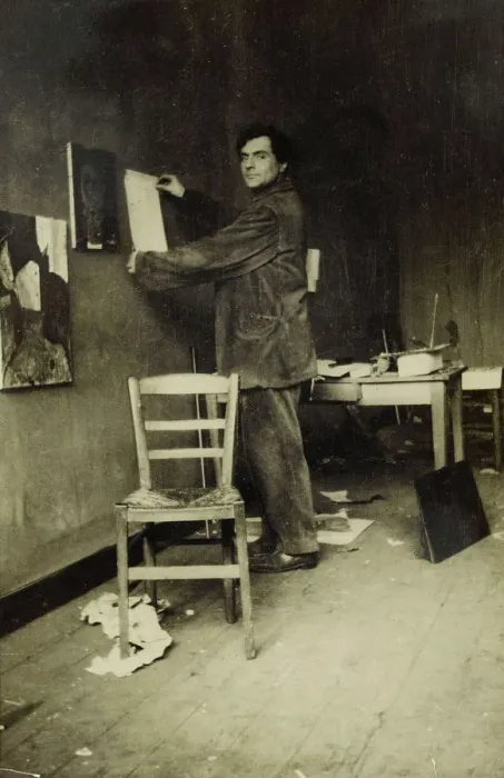 Framed Print : Amedeo Modigliani in his studio, c. 1915 Framed Print : Amedeo Modigliani in his studio, c. 1915