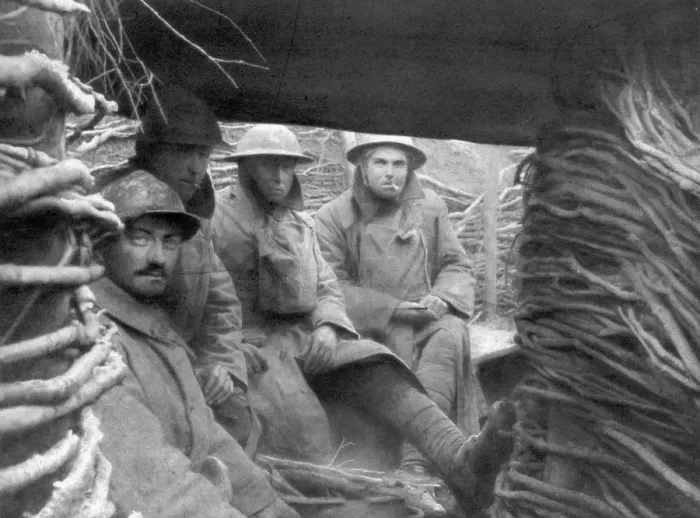 Framed Print : American and French troops in a trench at the front, 1917-1918 Framed Print : American and French troops in a trench at the front, 1917-1918