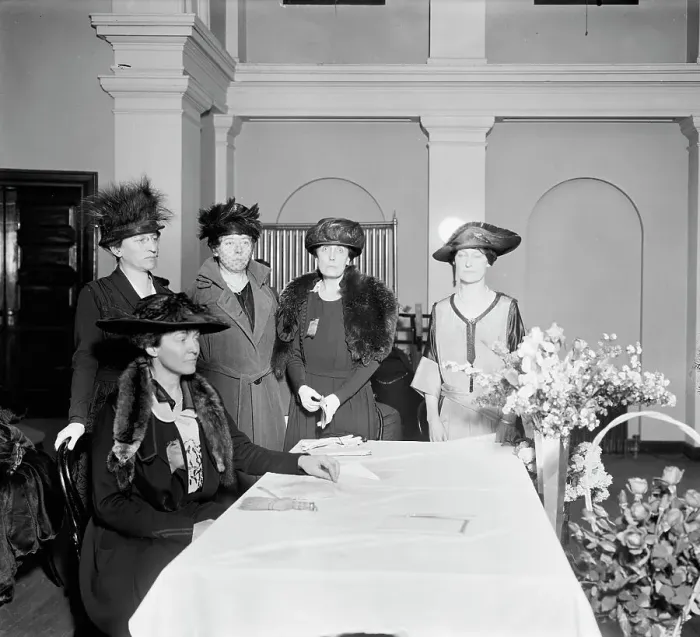 Framed Print : American Legion, between 1910 and 1920. Creator: Harris & Ewing. American Legion, between 1910 and 1920. Creator: Harris & Ewing Framed Print : American Legion, between 1910 and 1920. Creator: Harris & Ewing. American Legion, between 1910 and 1920. Creator: Harris & Ewing