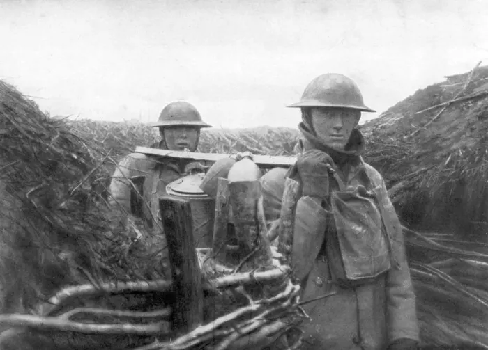 Framed Print : American troops at the front delivering soup to their comrades, 1917-1918 Framed Print : American troops at the front delivering soup to their comrades, 1917-1918