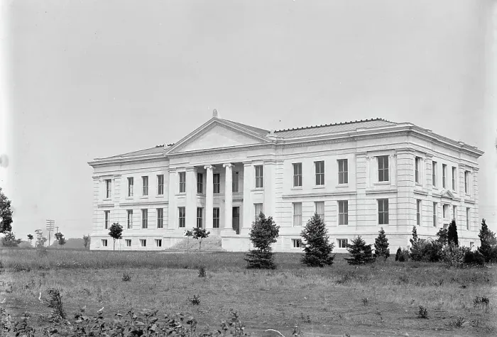 Framed Print : American University, Washington, DC - College Buildings, 1914. Creator: Harris & Ewing. American University, Washington, DC - College Buildings, 1914. Creator: Harris & Ewing Framed Print : American University, Washington, DC - College Buildings, 1914. Creator: Harris & Ewing. American University, Washington, DC - College Buildings, 1914. Creator: Harris & Ewing