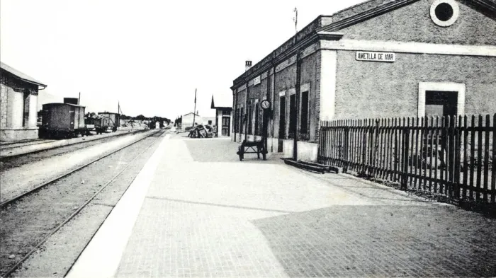 Framed Print : Ametlla de Mar station in Baix Ebre (Dorada Coast), 1910 Framed Print : Ametlla de Mar station in Baix Ebre (Dorada Coast), 1910