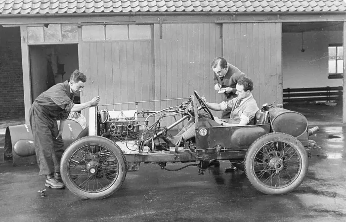 Framed Print : Amherst Villiers and a mechanic taking the revs of a Bugatti Cordon Rouge, c1920s Framed Print : Amherst Villiers and a mechanic taking the revs of a Bugatti Cordon Rouge, c1920s