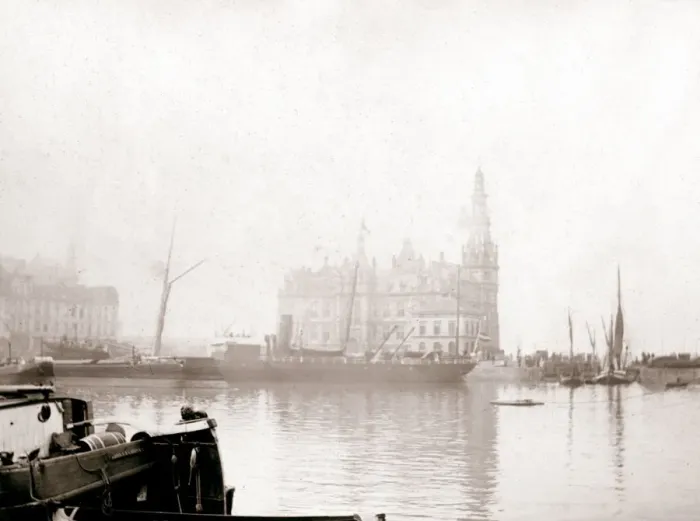 Framed Print : Amsterdam, 1898. Artist: James Batkin Framed Print : Amsterdam, 1898. Artist: James Batkin