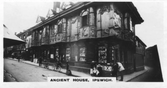 Framed Print : Ancient House, Ipswich, Suffolk, c1920s Framed Print : Ancient House, Ipswich, Suffolk, c1920s