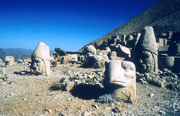 Ancient stone heads, Mount Nemrut, Adiyaman, Turkey