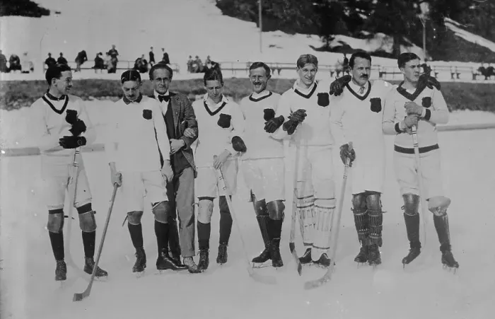 Framed Print : Anglo-American Hockey Team, St. Moritz, between c1910 and c1915. Creator: Bain News Service Framed Print : Anglo-American Hockey Team, St. Moritz, between c1910 and c1915. Creator: Bain News Service