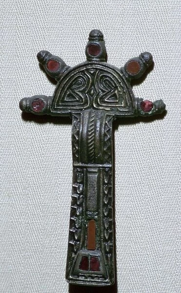 Anglo-Saxon radiate-headed brooch, 5th century