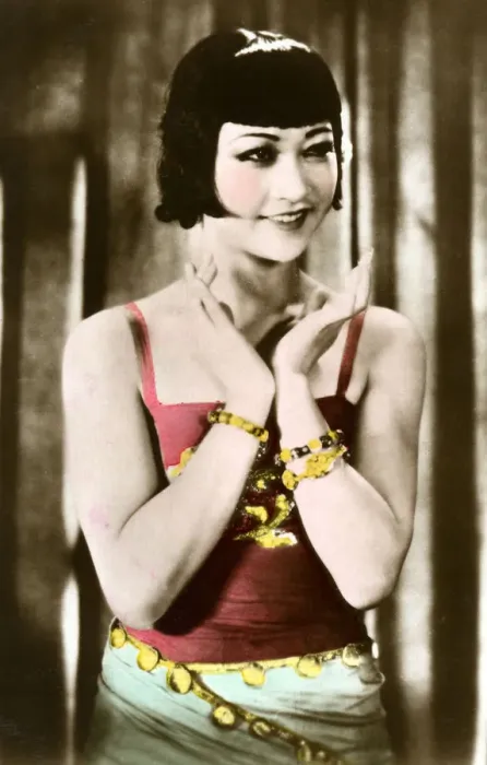 Framed Print : Anna May Wong (1905-1961), Chinese-American actress, 20th century Framed Print : Anna May Wong (1905-1961), Chinese-American actress, 20th century