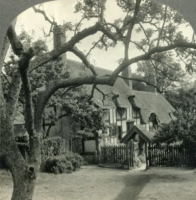 Framed Print : Anne Hathaways Cottage, Shottery, England, c1930s. Creator: Unknown Framed Print : Anne Hathaways Cottage, Shottery, England, c1930s. Creator: Unknown