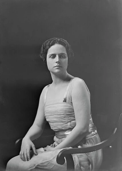 Anthony, E.C. Mrs. portrait photograph, not before 1916. Creator: Arnold Genthe