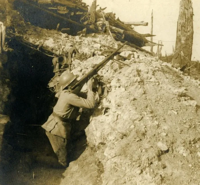 Framed Print : Anti-aircraft firing using machine gun, c1914-c1918