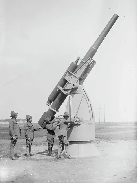 Framed Print : Anti-aircraft gun, between c1915 and c1920. Creator: Bain News Service