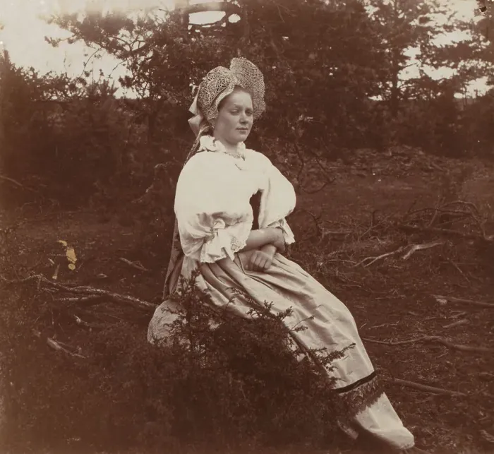 Framed Print : Antique dress of a peasant woman from Olonetskaia Province [Russian Empire], 1909. Creator: Sergey Mikhaylovich Prokudin-Gorsky