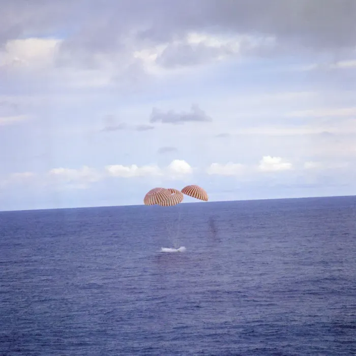 Framed Print : Apollo 13 Splashdown, 1970. Creator: NASA Framed Print : Apollo 13 Splashdown, 1970. Creator: NASA
