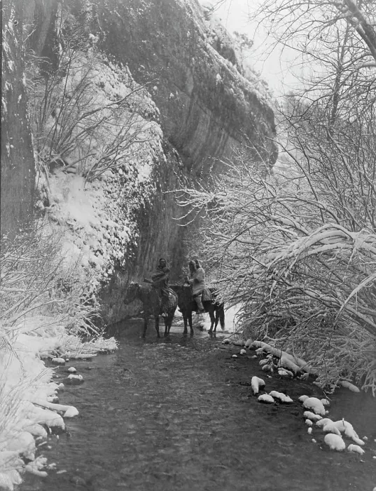 Framed Print : Approaching winter-Apsaroke, c1908. Creator: Edward Sheriff Curtis Framed Print : Approaching winter-Apsaroke, c1908. Creator: Edward Sheriff Curtis