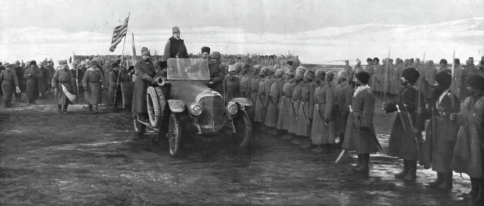 Framed Print : Apres Erzeroum et avant Trebizonde : le Grand-Duc Nicolas passe en revue ses soldats... 1916. Creator: Unknown Framed Print : Apres Erzeroum et avant Trebizonde : le Grand-Duc Nicolas passe en revue ses soldats... 1916. Creator: Unknown