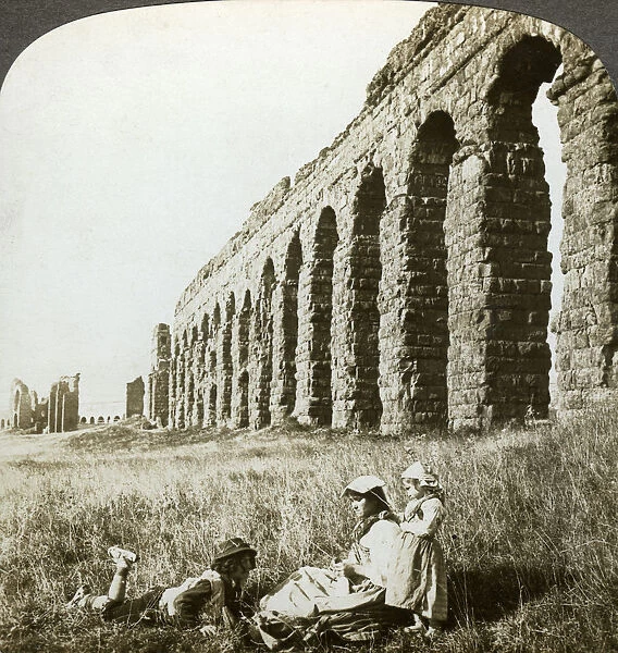 Aqueduct of Claudius and the Campagna, Rome, Italy. Artist: Underwood & Underwood