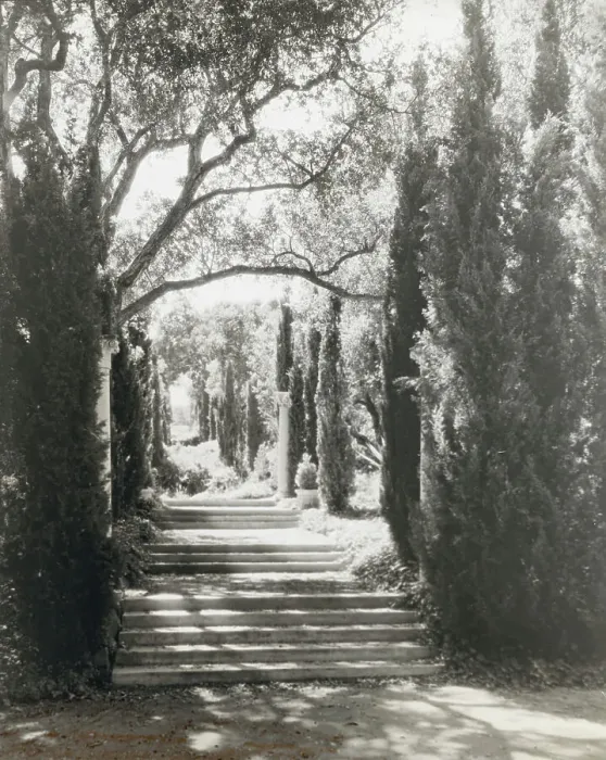 Framed Print : Arcady, George Owen Knapp house, Sycamore Canyon Road, Montecito, California, 1917. Creator: Frances Benjamin Johnston. Arcady, George Owen Knapp house, Sycamore Canyon Road, Montecito, California, 1917 Framed Print : Arcady, George Owen Knapp house, Sycamore Canyon Road, Montecito, California, 1917. Creator: Frances Benjamin Johnston. Arcady, George Owen Knapp house, Sycamore Canyon Road, Montecito, California, 1917