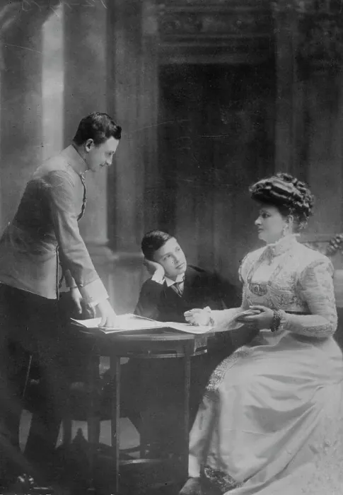 Framed Print : Archdukes Carl Franz Josef & Max & their mother Archduchess Maria Josefa, between c1910 and c1915. Creator: Bain News Service Framed Print : Archdukes Carl Franz Josef & Max & their mother Archduchess Maria Josefa, between c1910 and c1915. Creator: Bain News Service