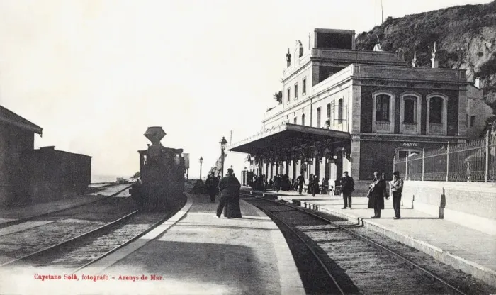 Framed Print : Arenys de Mar station, village in the coast of Barcelona, 1910 Framed Print : Arenys de Mar station, village in the coast of Barcelona, 1910